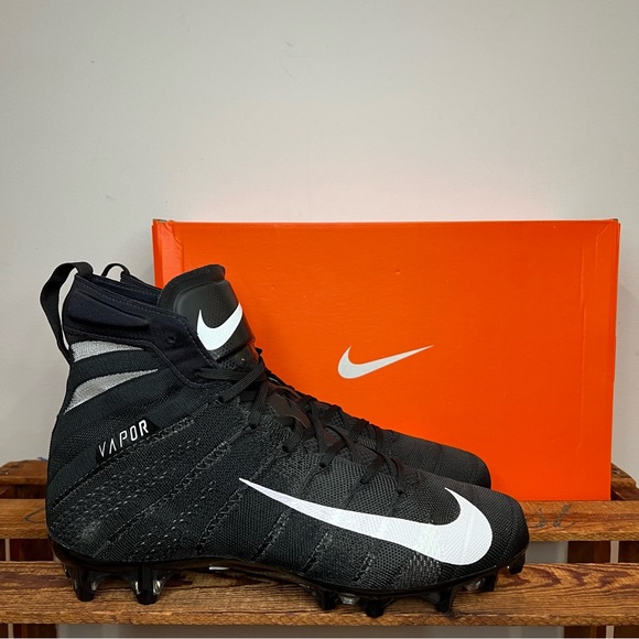 NEW Nike Vapor Untouchable 3 Elite Flyknit Mid Football Cleats Black Men’s 14 - Picture 1 of 11